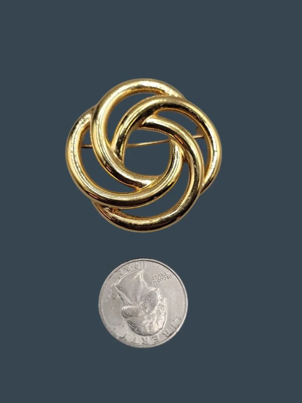 Vintage Monet Interlocking Circles Brooch Pin Polished Gold Tone Retro 1970s